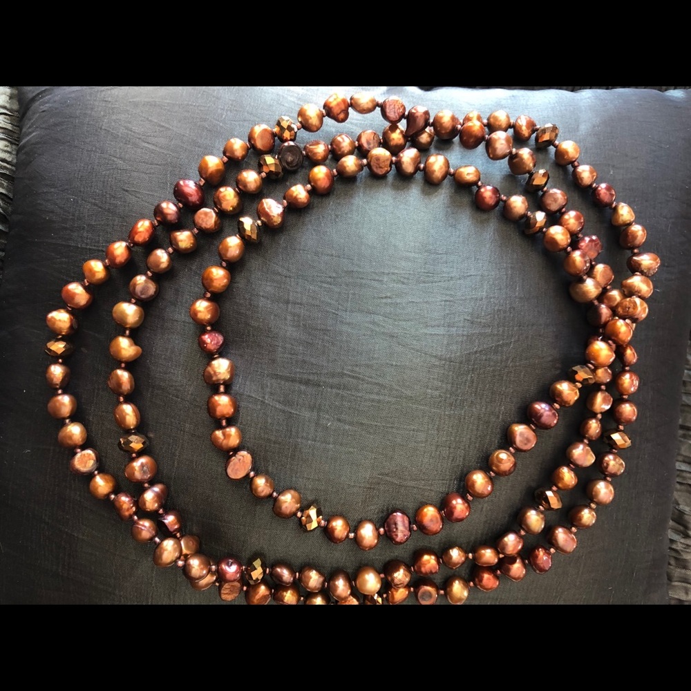 Vintage gold tones beaded necklace